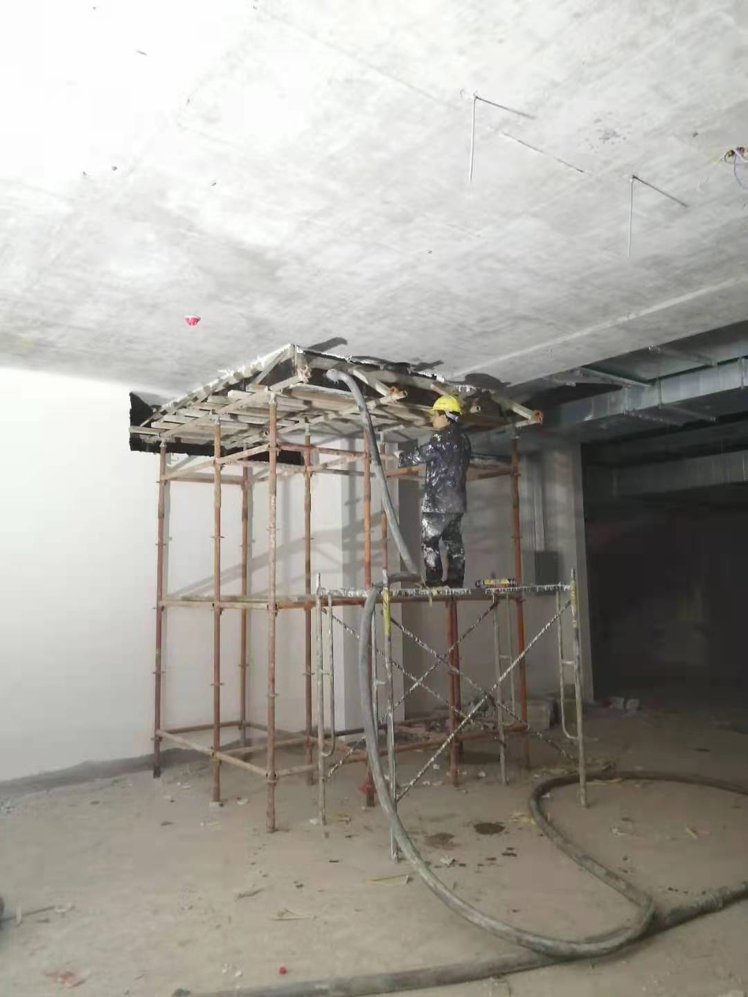 对地面裂痕的处置惩罚，，，，，古板方法还适用吗？？？？？？？？