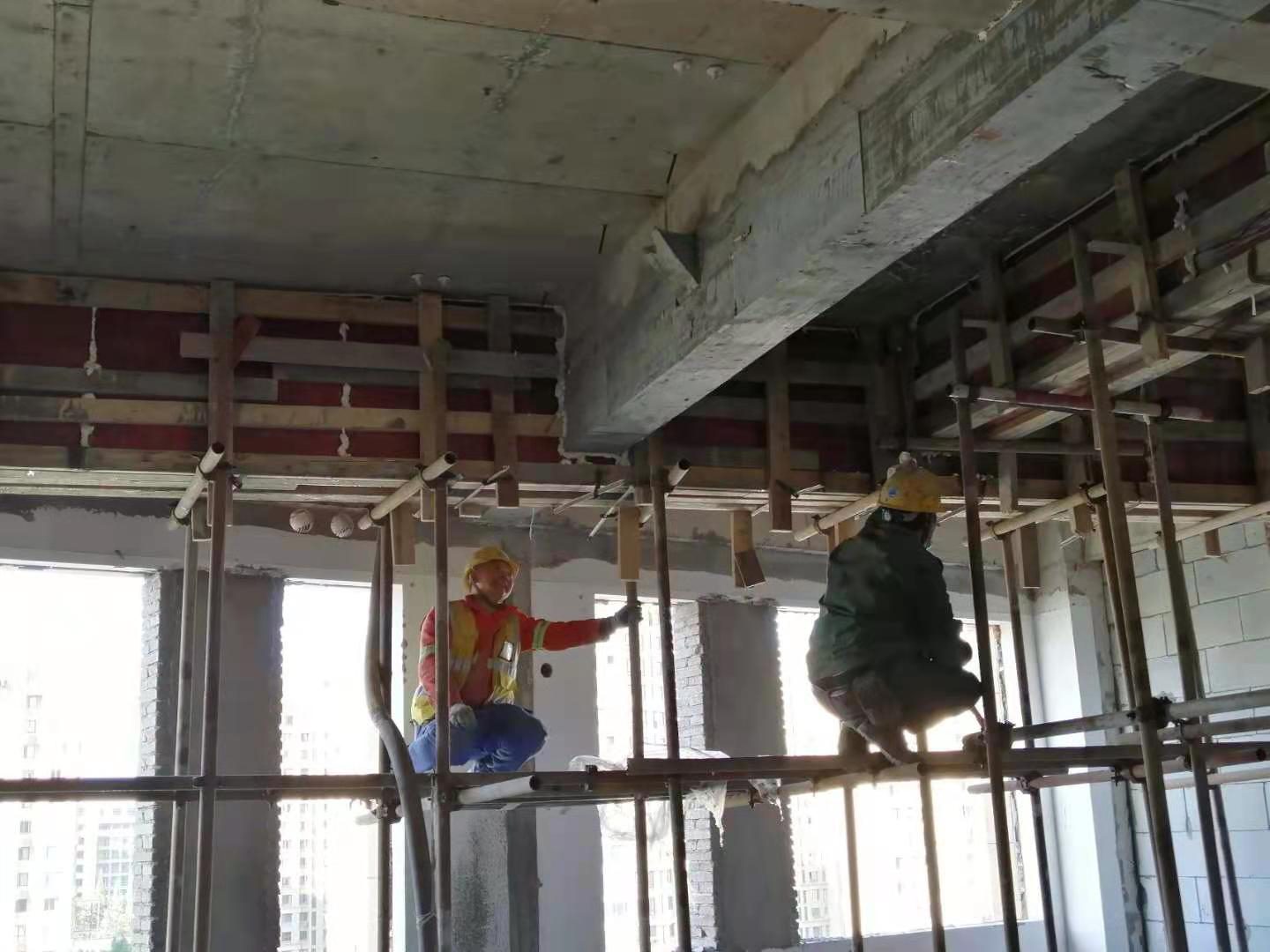 防水涂料需要具备哪些特征？？？？？？？？