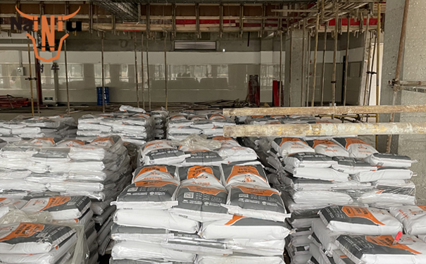 尊龙凯时首页支座灌浆料养护时应阻止强日光照